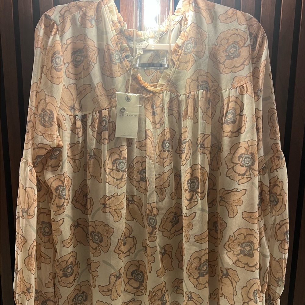 Lucky Brand Floral print Blush Roses NWT size XL so pretty in person